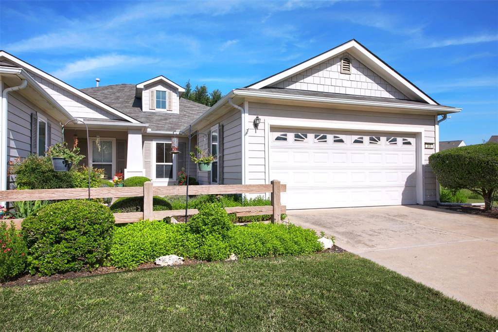 300 Bonham LOOP, Georgetown, TX 78633