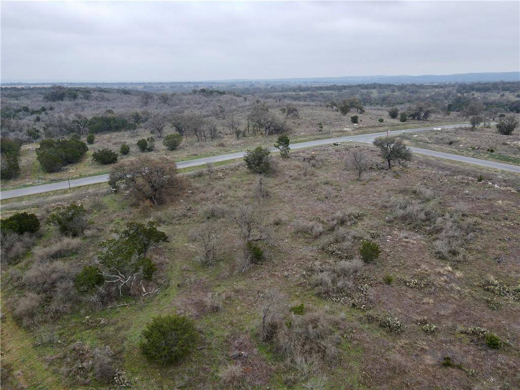 98 Axis CIR, Fredericksburg, TX 78624