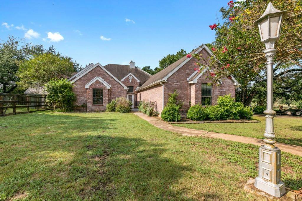 1182 Live Oak LOOP, Buda, TX 78610