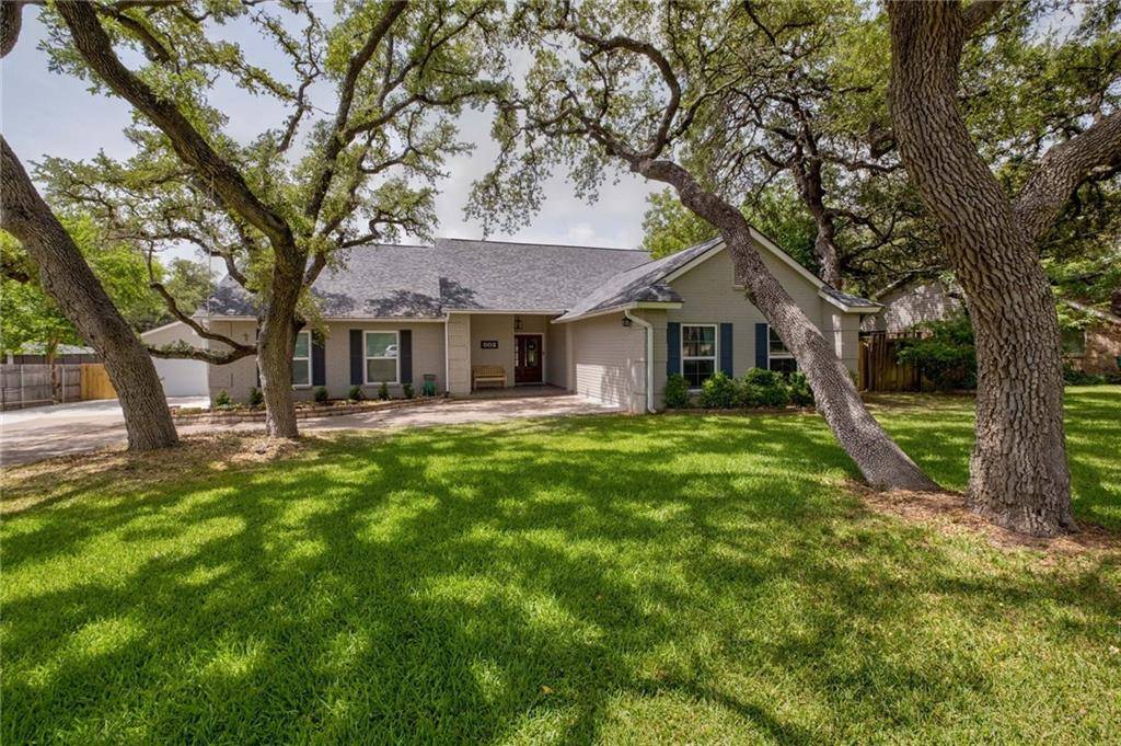 802 Pine Siskin DR, Buda, TX 78610