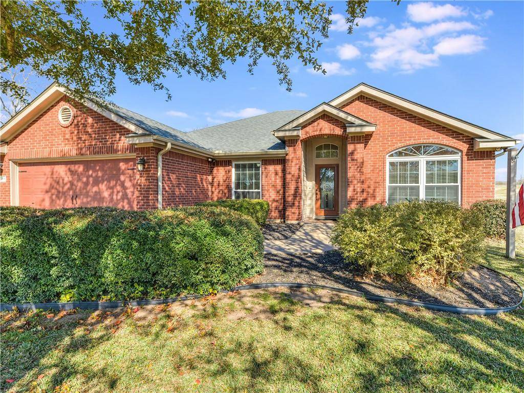 106 Fairway CT, Bastrop, TX 78602