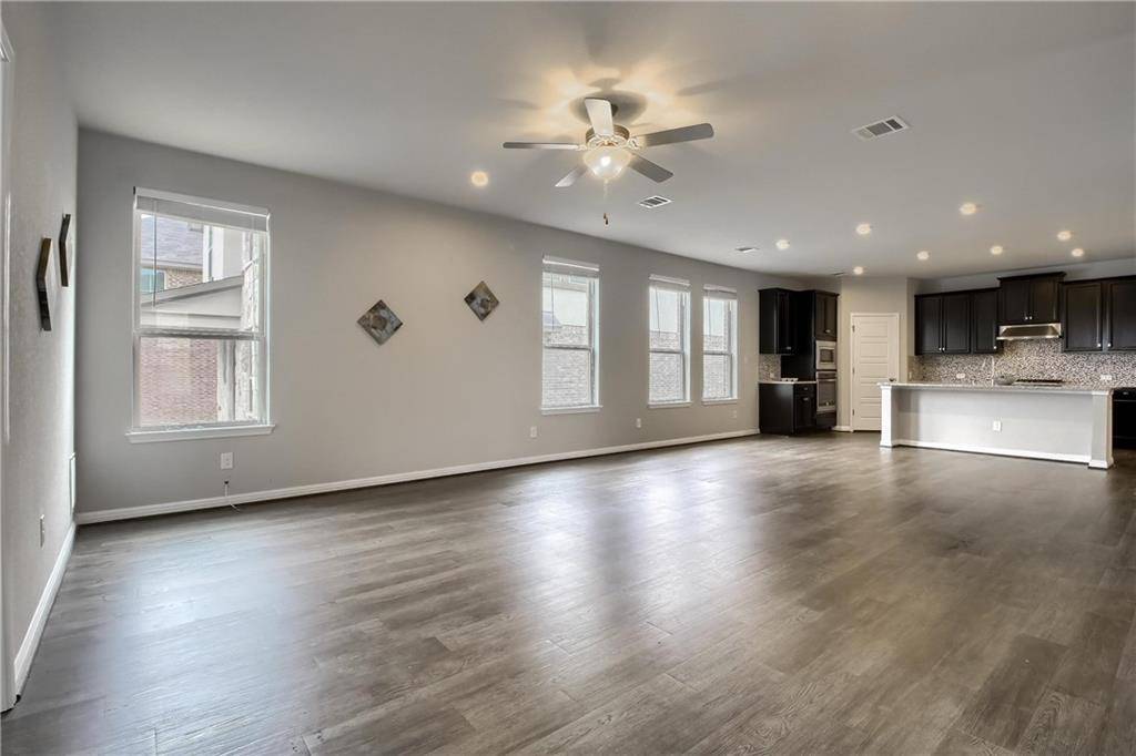 2909 BARBED WIRE ST, Round Rock, TX 78664