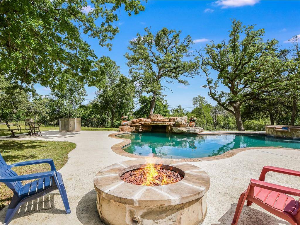 241 Colovista PKWY, Bastrop, TX 78602