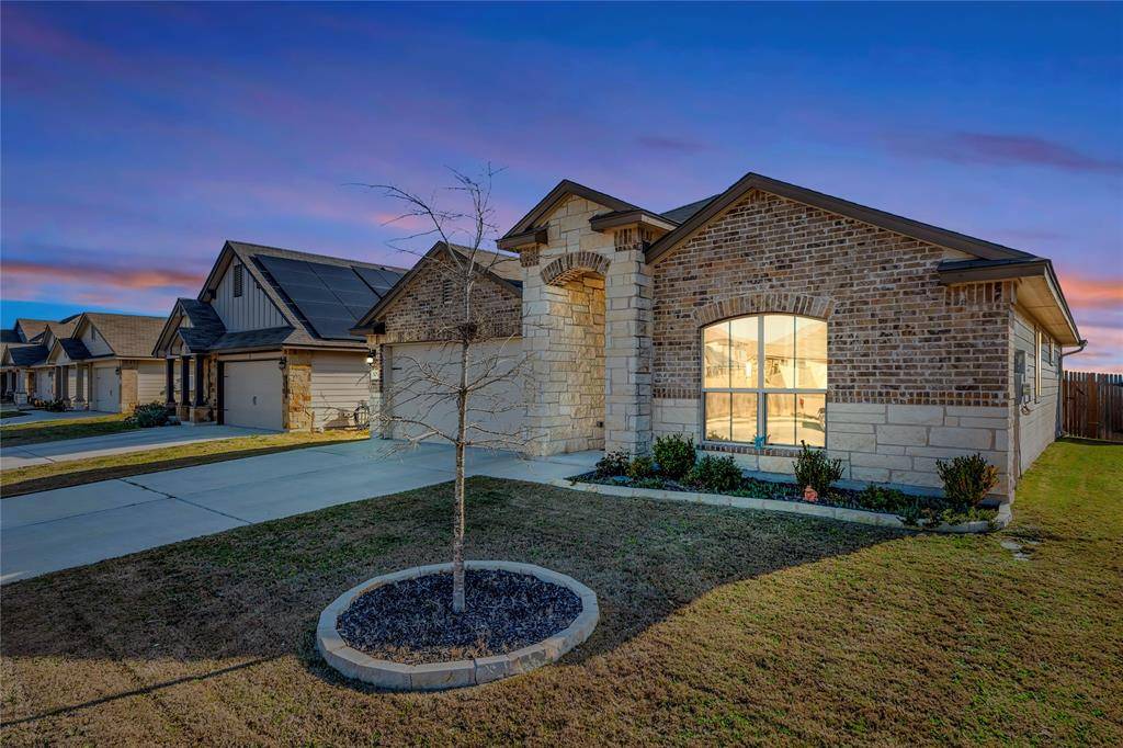 309 Kyra LN, Taylor, TX 76574
