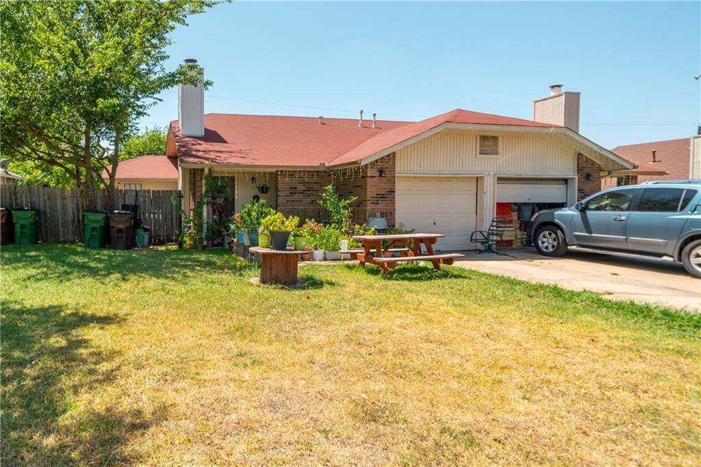 1104 Hyridge ST #1104/1106, Round Rock, TX 78664