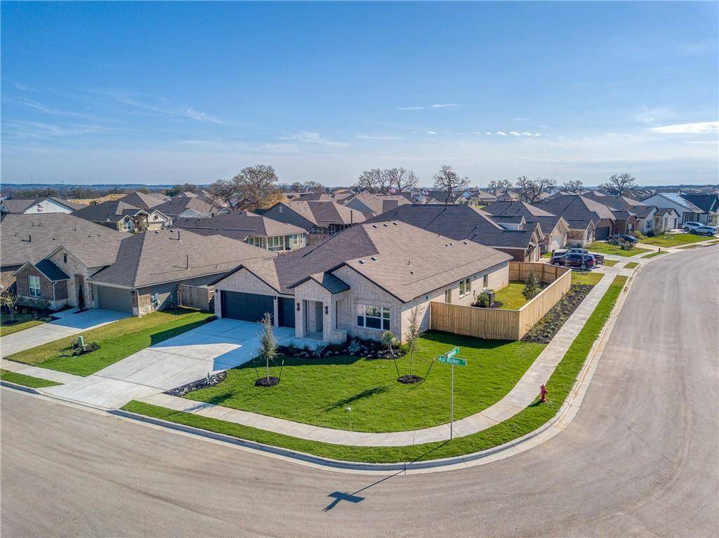 105 Asa Walker DR, Bastrop, TX 78602