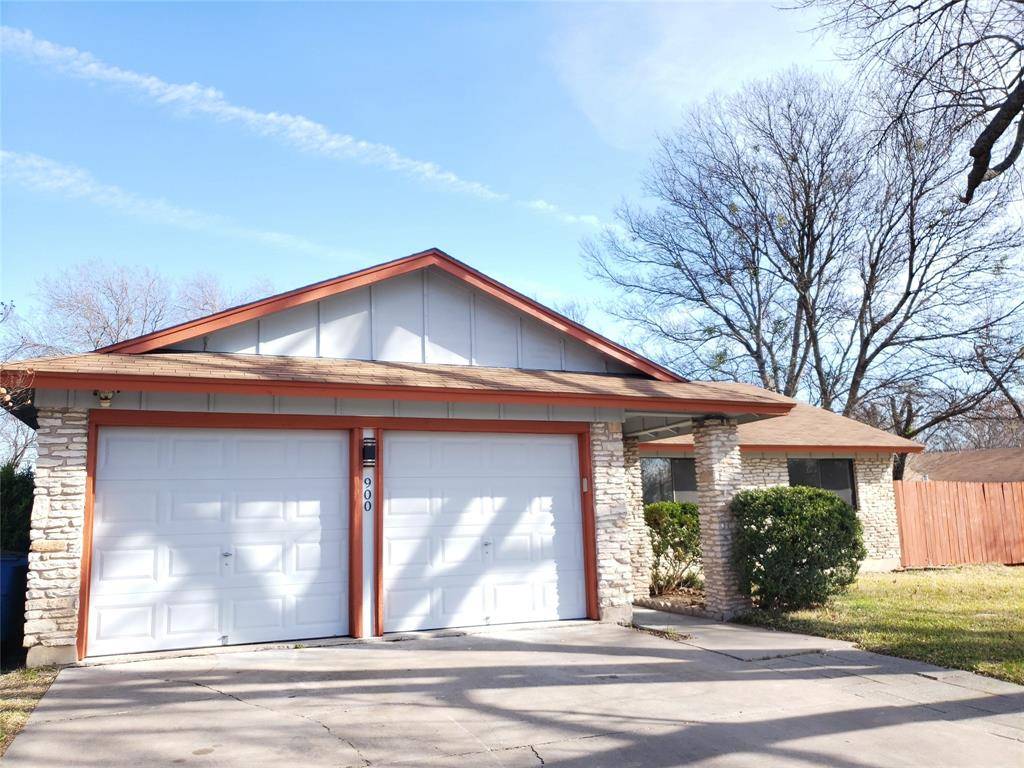 900 Red Cliff DR, Austin, TX 78758