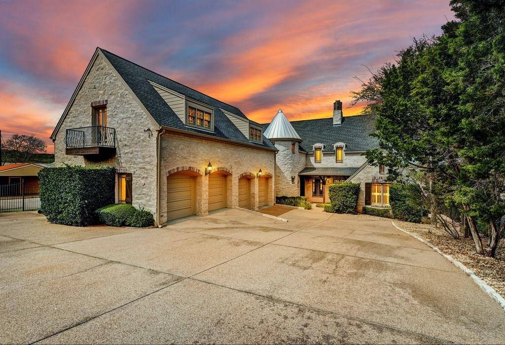 21936 Briarcliff DR, Spicewood, TX 78669