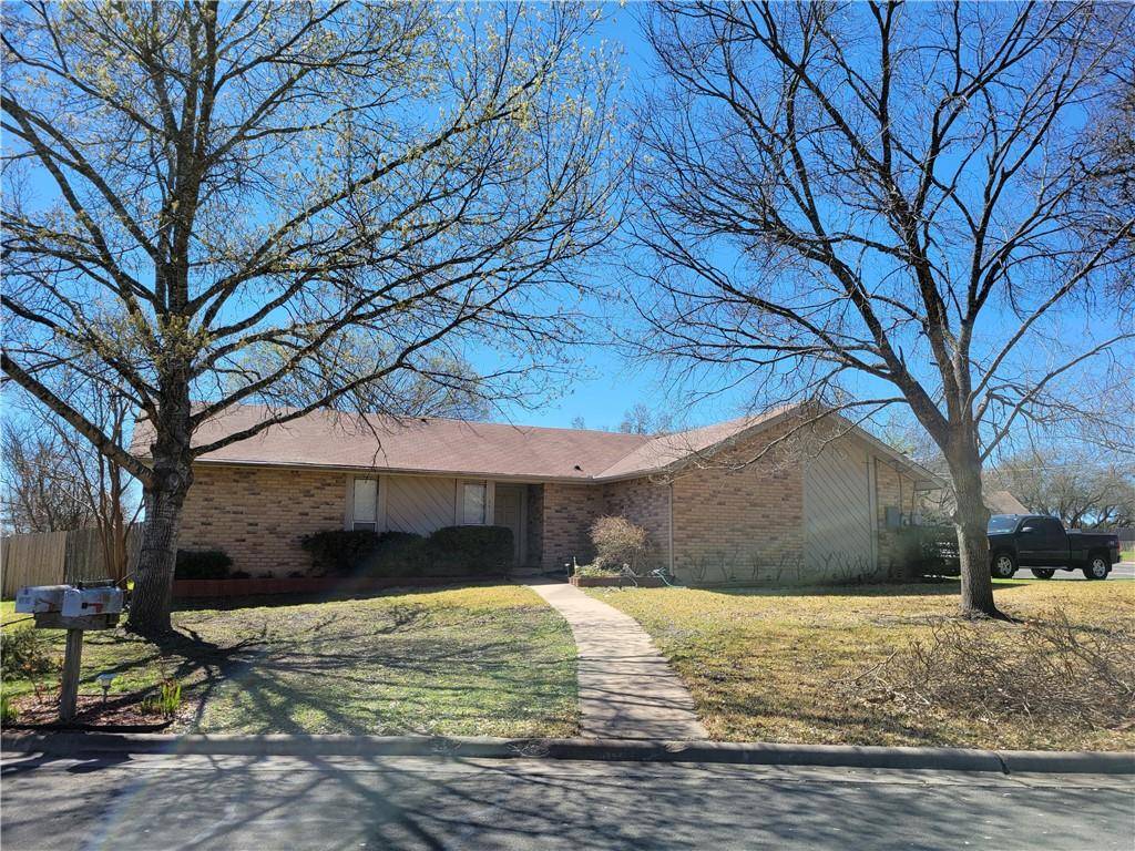 241 Silverstone LN, Cedar Park, TX 78613