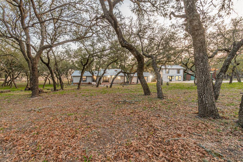 740 Fuller LN, Adkins, TX 78101