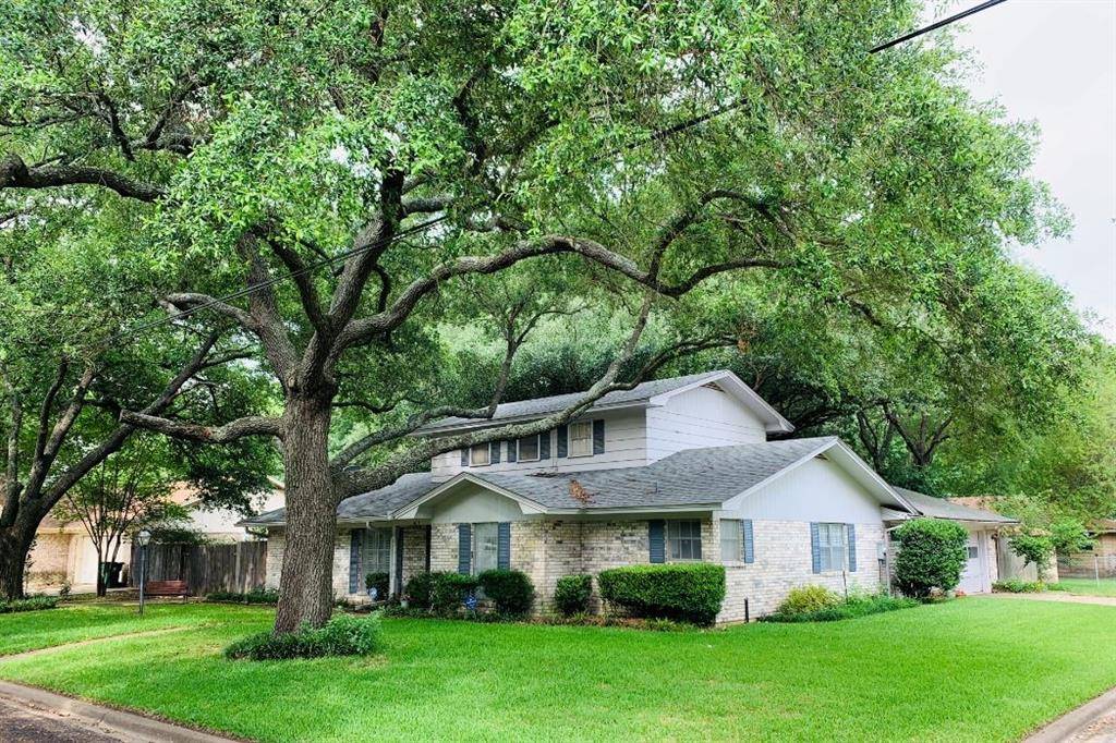 1604 N Cleveland Ave, Cameron, TX 76520