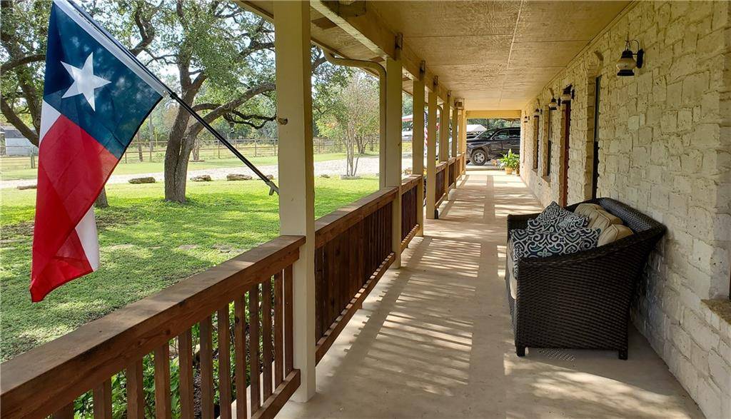 700 Private Road 909, Georgetown, TX 78633