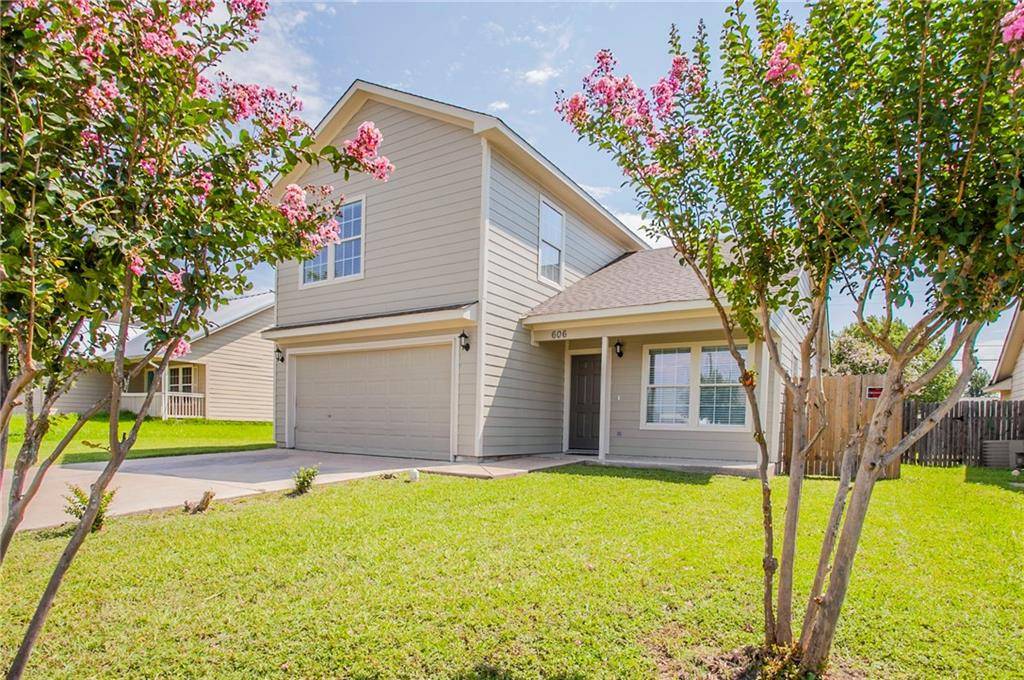 606 Debra DR, Taylor, TX 76574
