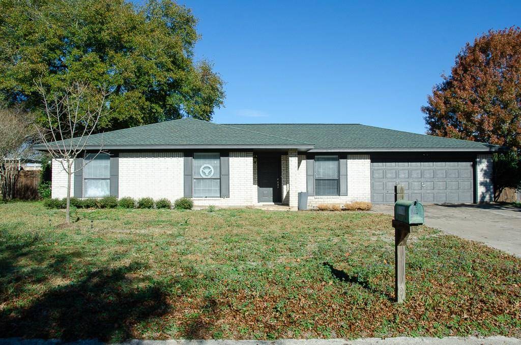 1400 Yokley RD, Rockdale, TX 76567