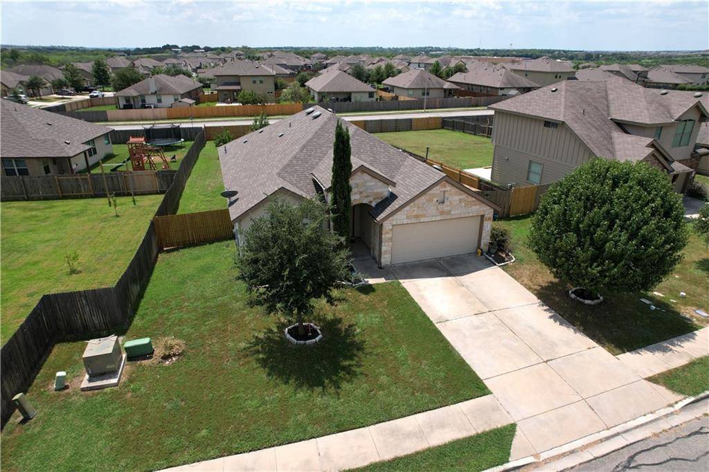 294 Kings Ridge DR, Buda, TX 78610
