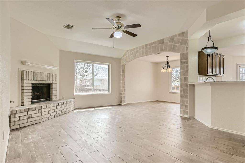 17204 CRANSTON DR, Round Rock, TX 78664