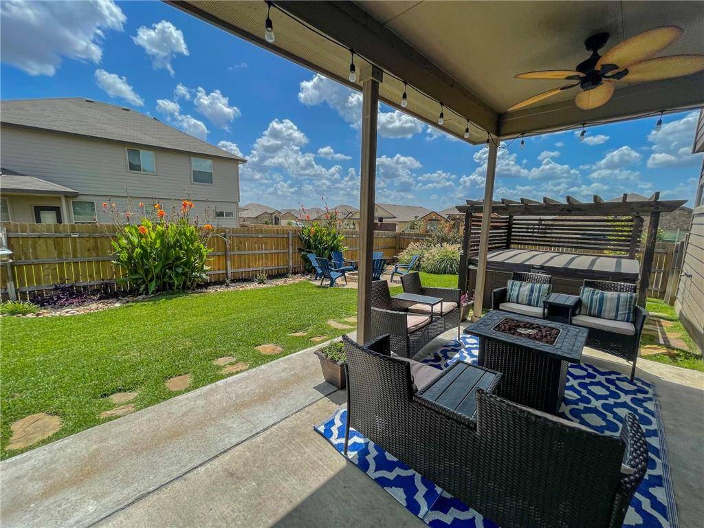 100 Olivine LN, Jarrell, TX 76537