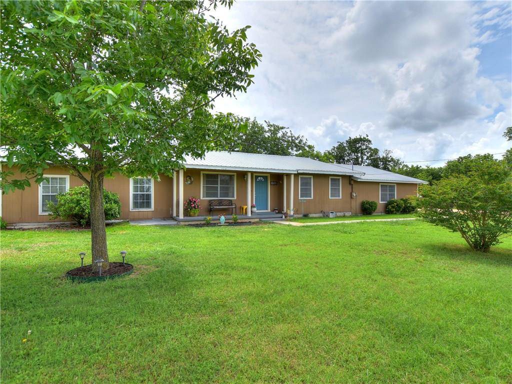 1910 Old Georgetown RD, Taylor, TX 76574