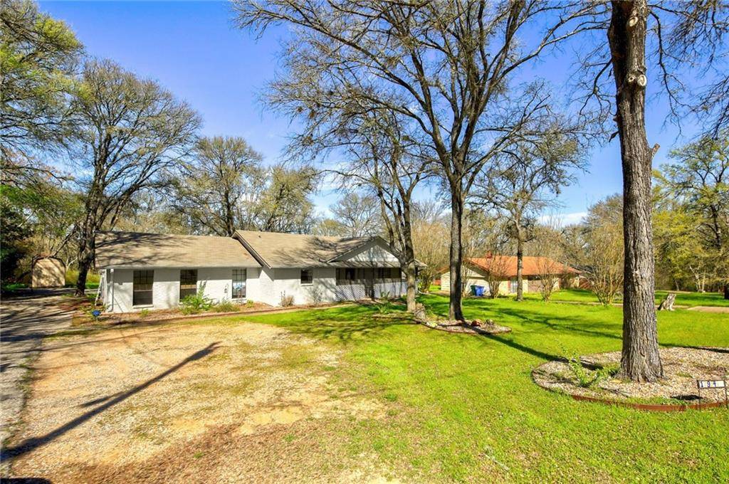 194 Piney Ridge DR, Bastrop, TX 78602