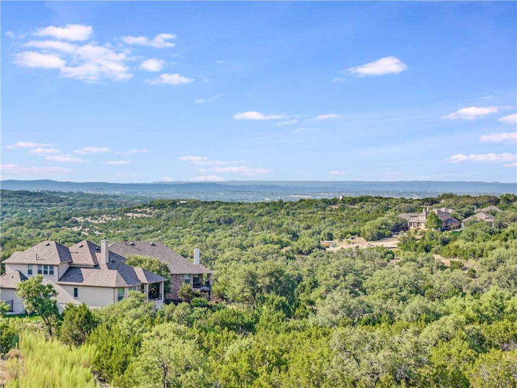 6000 Sabino DR, Spicewood, TX 78669