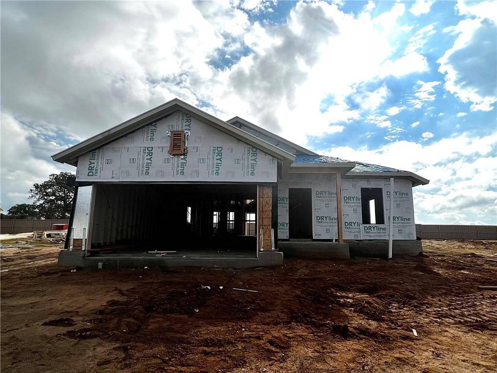 125 Smokebush DR, Bastrop, TX 78602