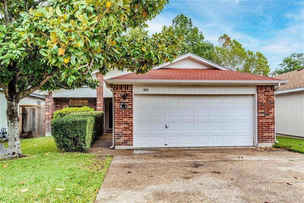414 Village LN, Buda, TX 78610