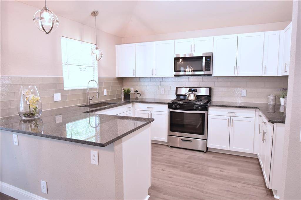 224 Little Lake RD, Hutto, TX 78634
