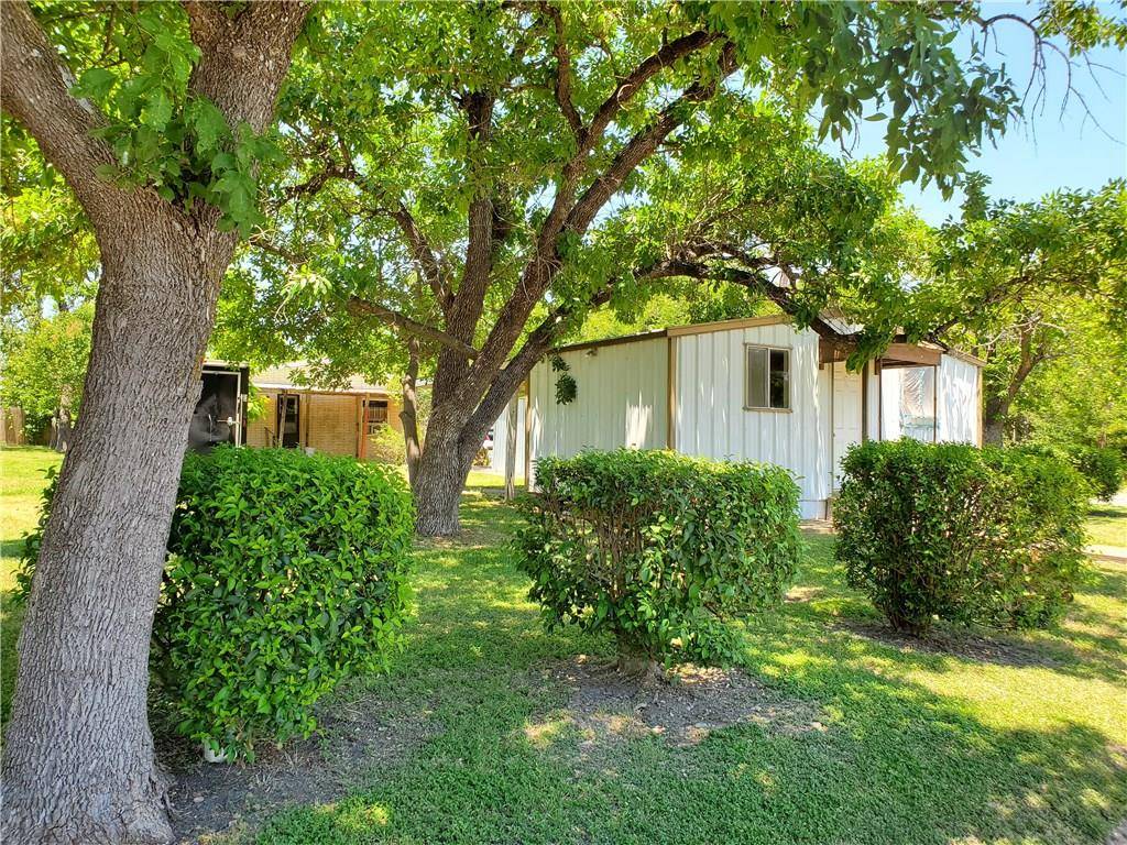 603 W Pecan ST, Taylor, TX 76574