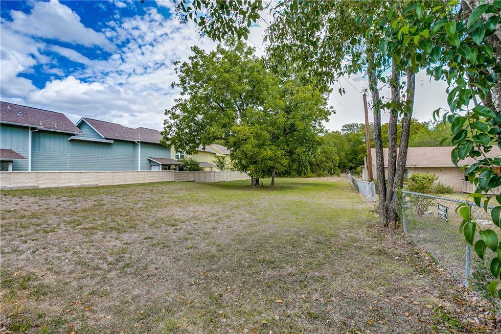 611 Spring ST, Round Rock, TX 78664