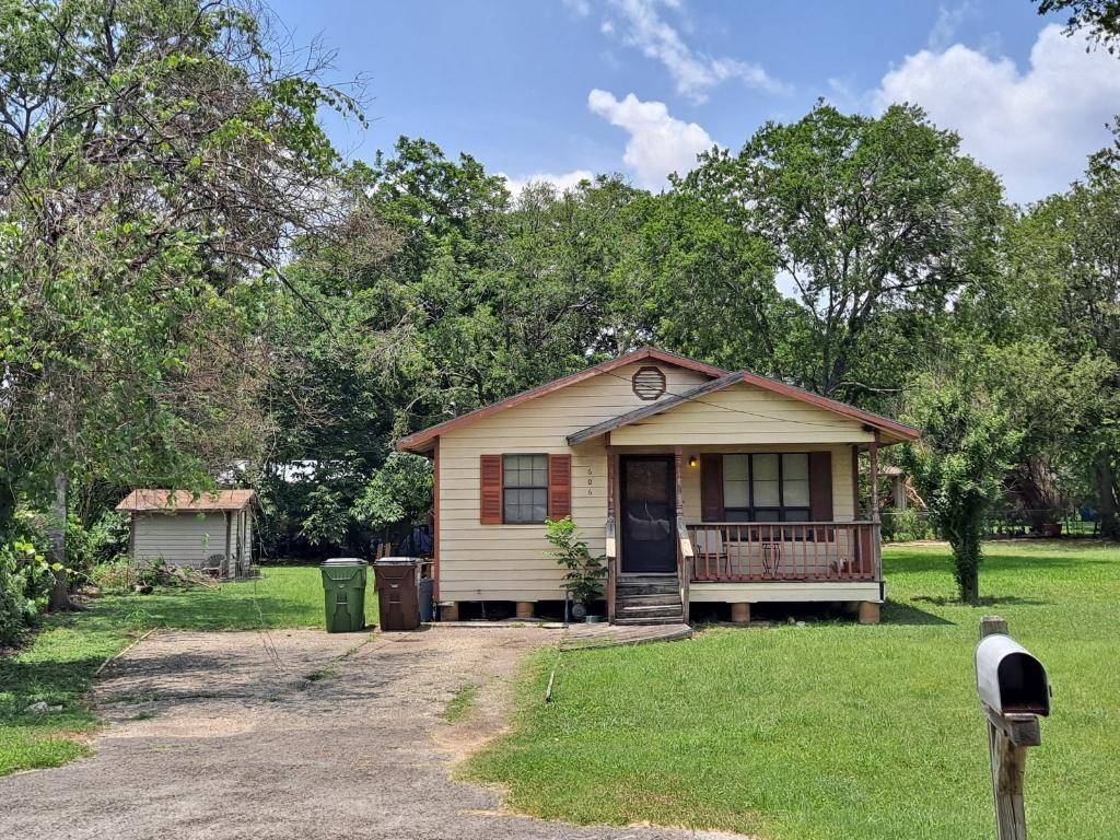 606 Spring ST, Round Rock, TX 78664