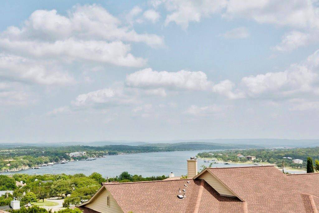 406 Rogart DR, Spicewood, TX 78669