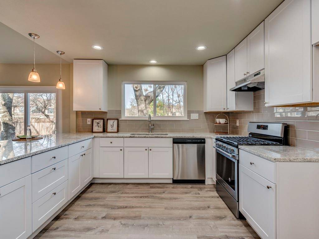 302 Twin Oak TRL, Cedar Park, TX 78613