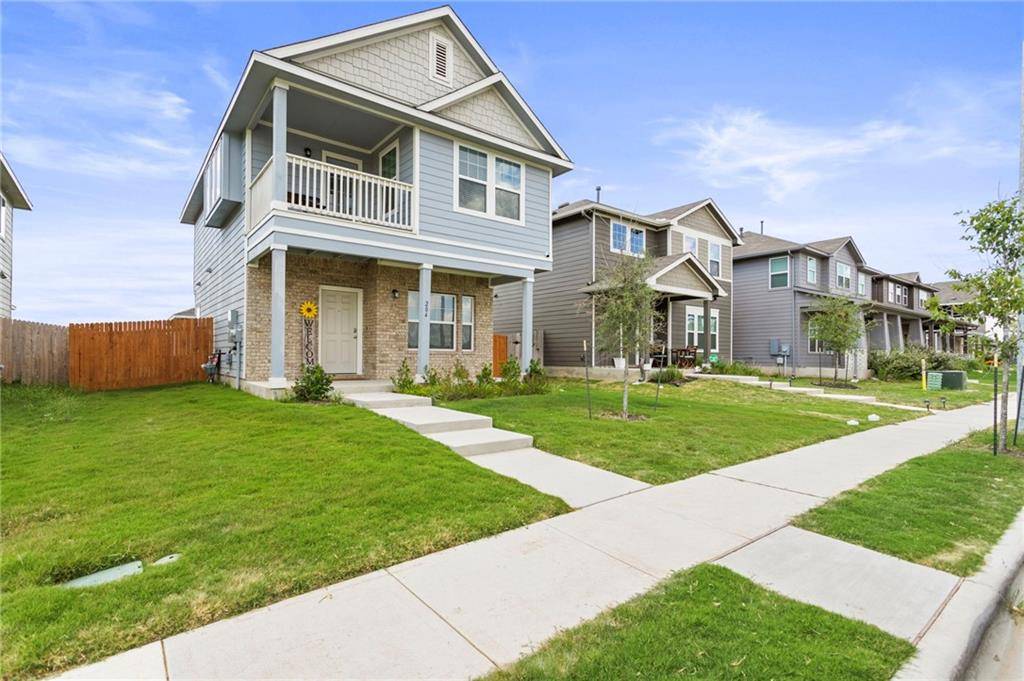 204 Clearlake DR, Hutto, TX 78634