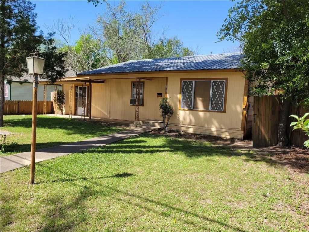 1708 Carter ST, Bastrop, TX 78602