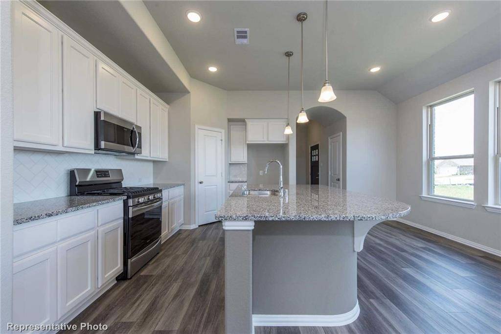 245 Arrowhead Mound RD, Georgetown, TX 78628