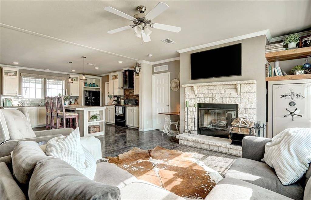 1577 County Road 413, Taylor, TX 76574