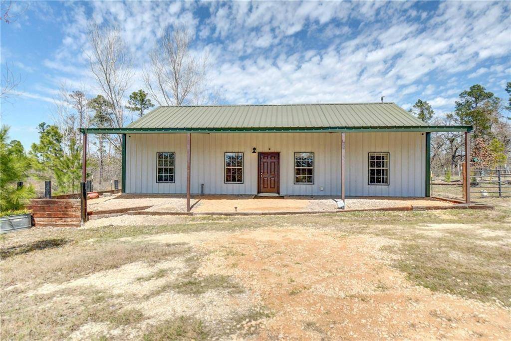 202 Pine Hill LOOP, Bastrop, TX 78602