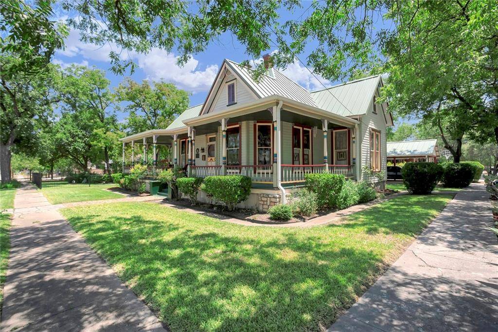 202 E 5th ST, Lampasas, TX 76550