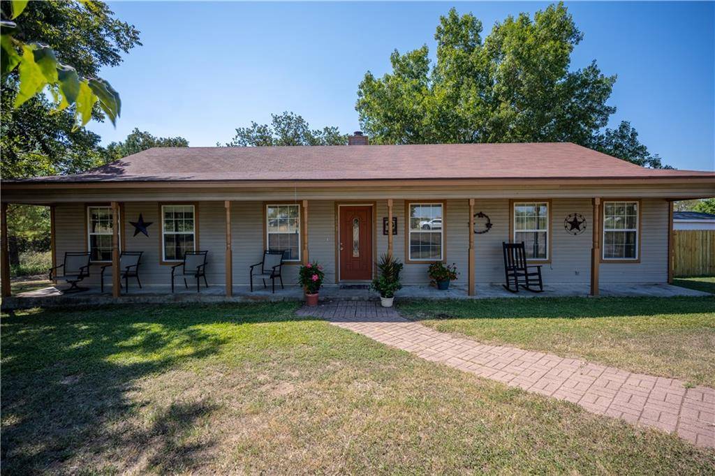 173 Black Jack LN, Bastrop, TX 78602