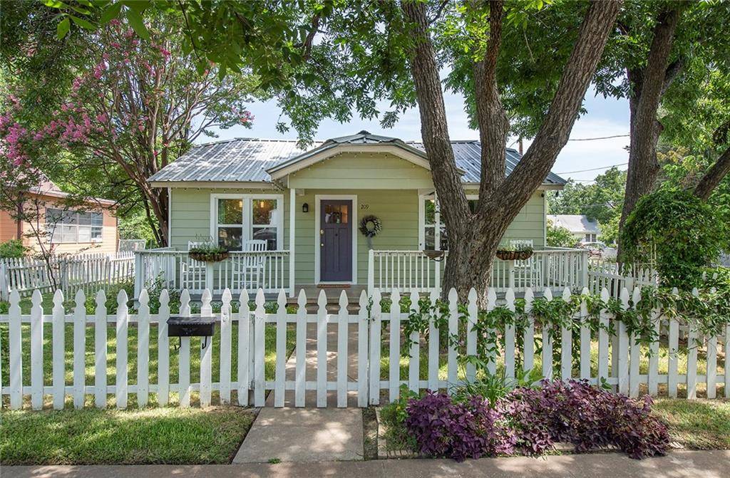 209 E 9th ST, Georgetown, TX 78626