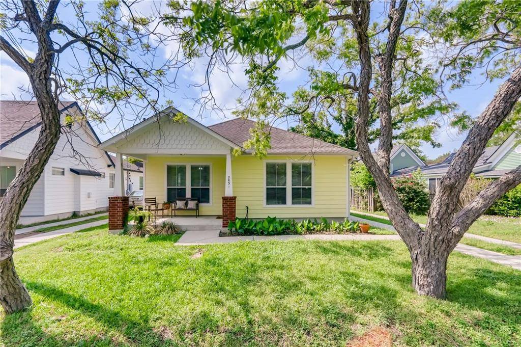 203A E Pecan ST, Hutto, TX 78634