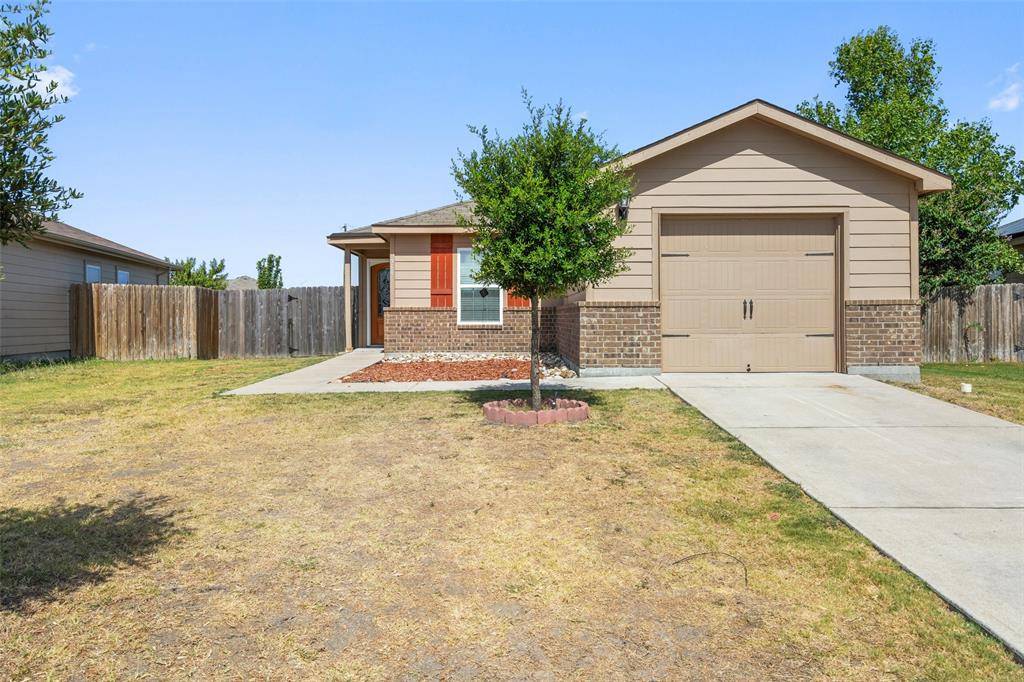 584 Ruby LN, Jarrell, TX 76537