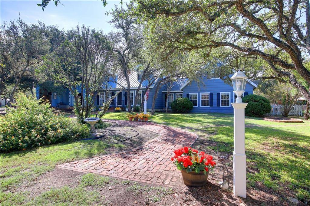 106 Stageline DR, Kyle, TX 78640