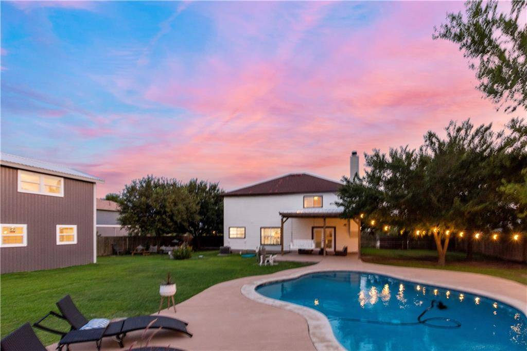 2001 Grassland LN, Kyle, TX 78640