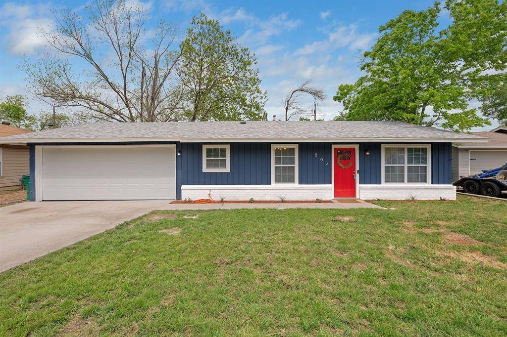 804 Gilmore ST, Taylor, TX 76574