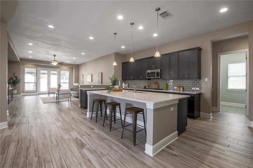 128 Crossvine TRL, Georgetown, TX 78626