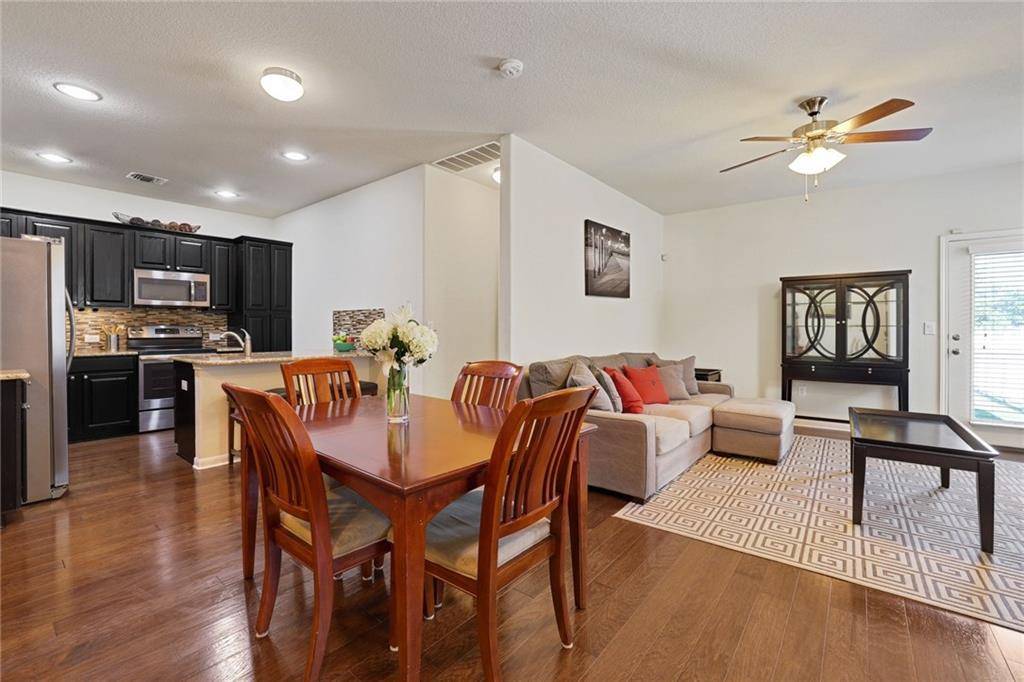 711 Rolling Oak DR #107, Round Rock, TX 78664