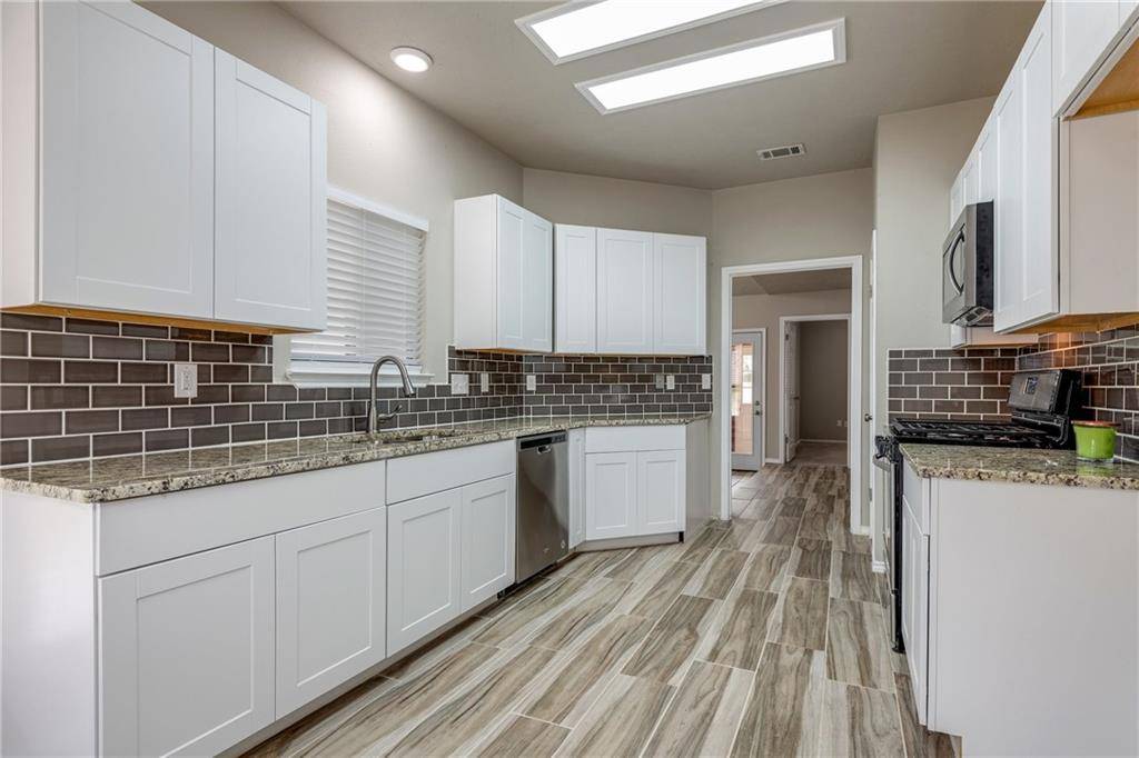 2109 Windsong TRL, Round Rock, TX 78664
