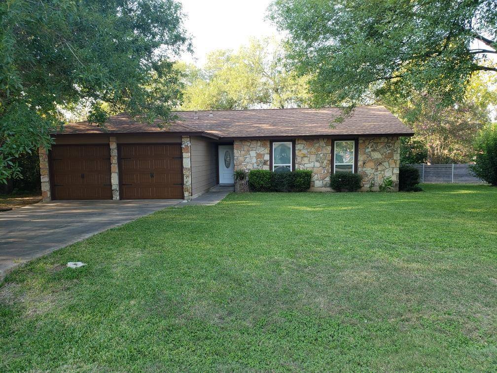 308 Hidatsa ST, Buda, TX 78610