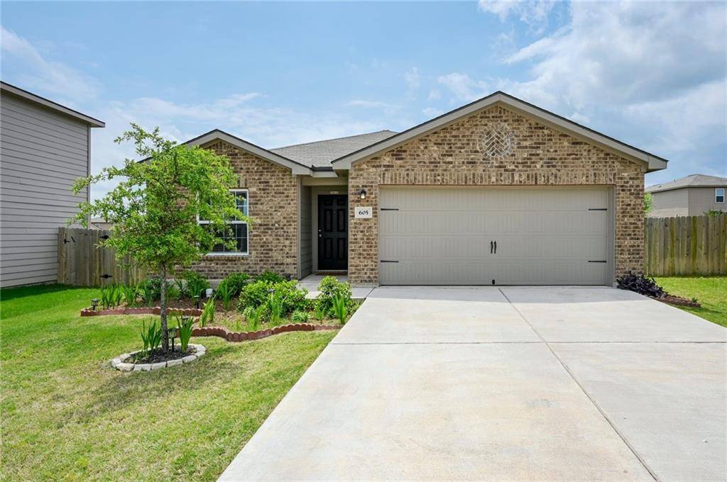 605 Yearwood LN, Jarrell, TX 76537